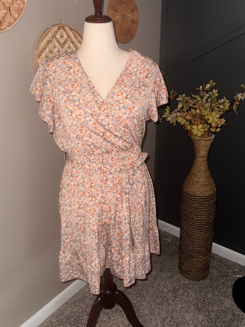 SHEIN Pink ditsy Floral Wrap dress boho flowy summer romantic lightweight